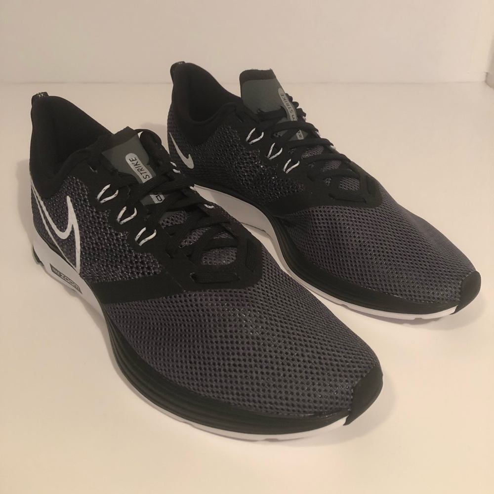 Men’s Nike Athletic/Running Shoes